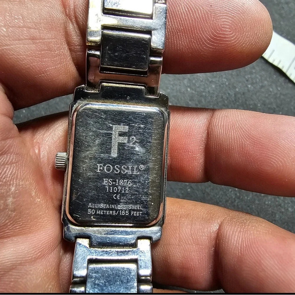Fossil F2 Quartz Ladies Watch Rectangle Tank Date Just Diamond Accent Working - Picture 7 of 8